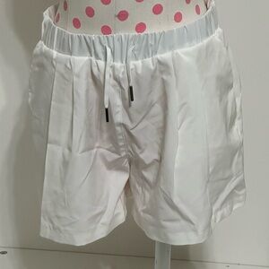 🆕 Halara Mid Rise Elastic Waistband Drawstring Ruched Shorts 3", Medium white 🤍🤍